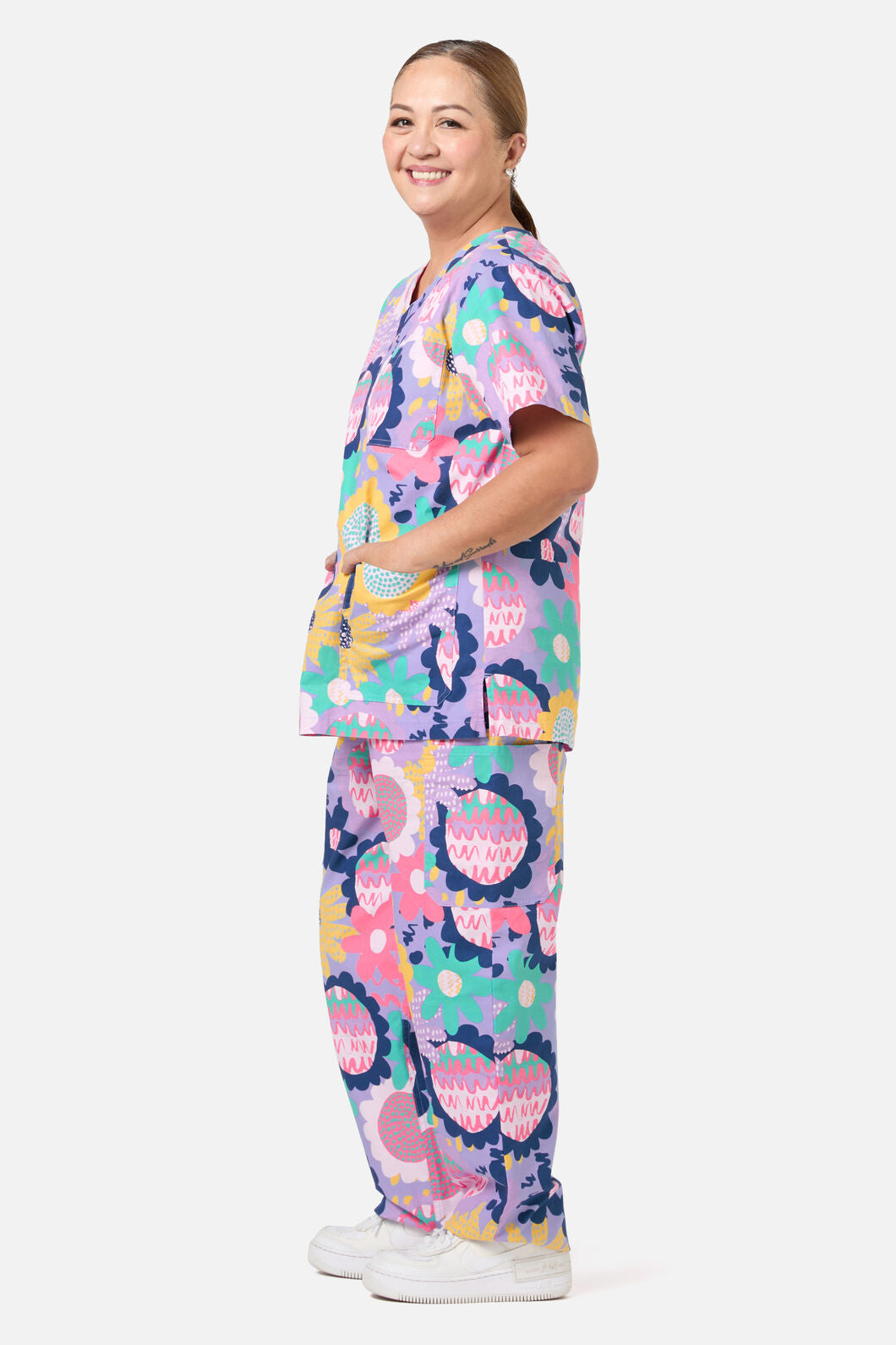 Gorman - Daisy Sketch Scrub Set - multi