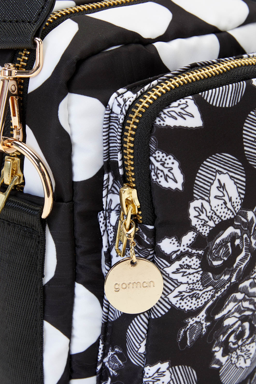 Gorman - Spotless Flower Crossbody Bag - black-white