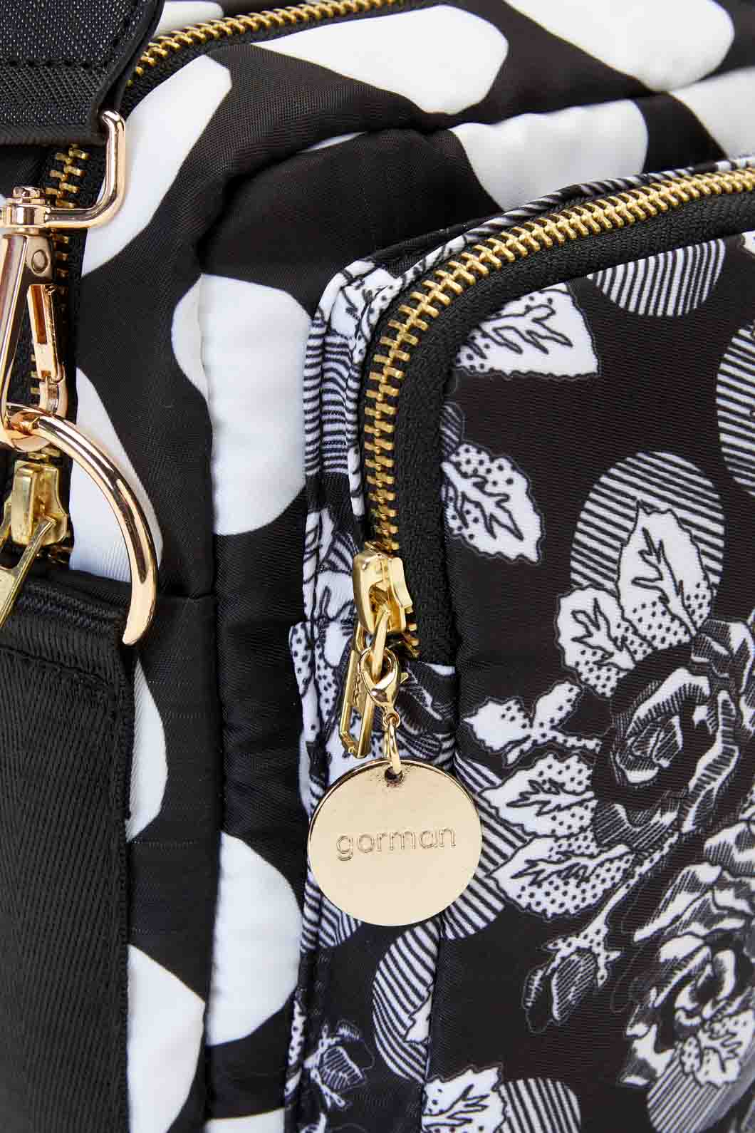 Gorman - Spotless Flower Crossbody Bag - black-white