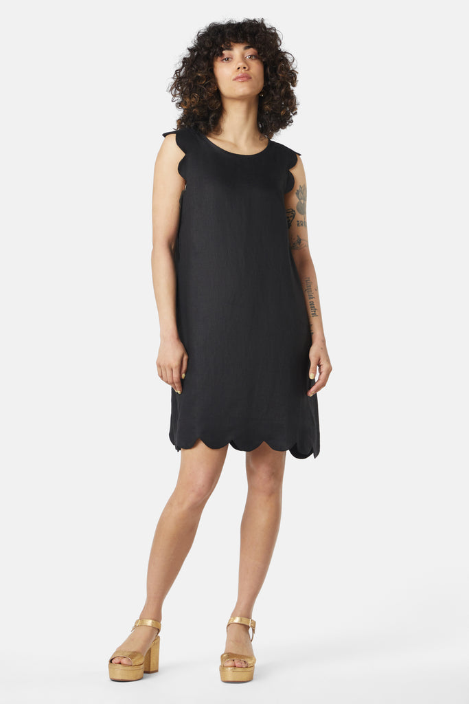 Black hot sale shift dress