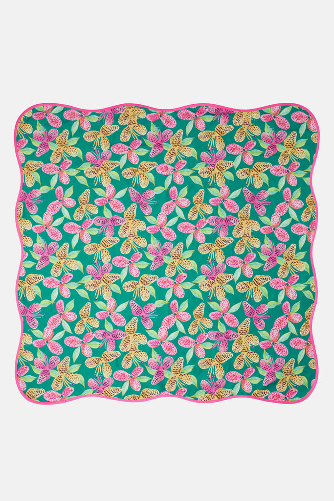 Hot House Scalloped Picnic Rug Gorman
