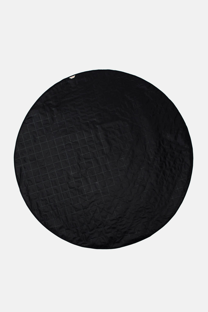 Magic Eye Red Picnic Rug Gorman