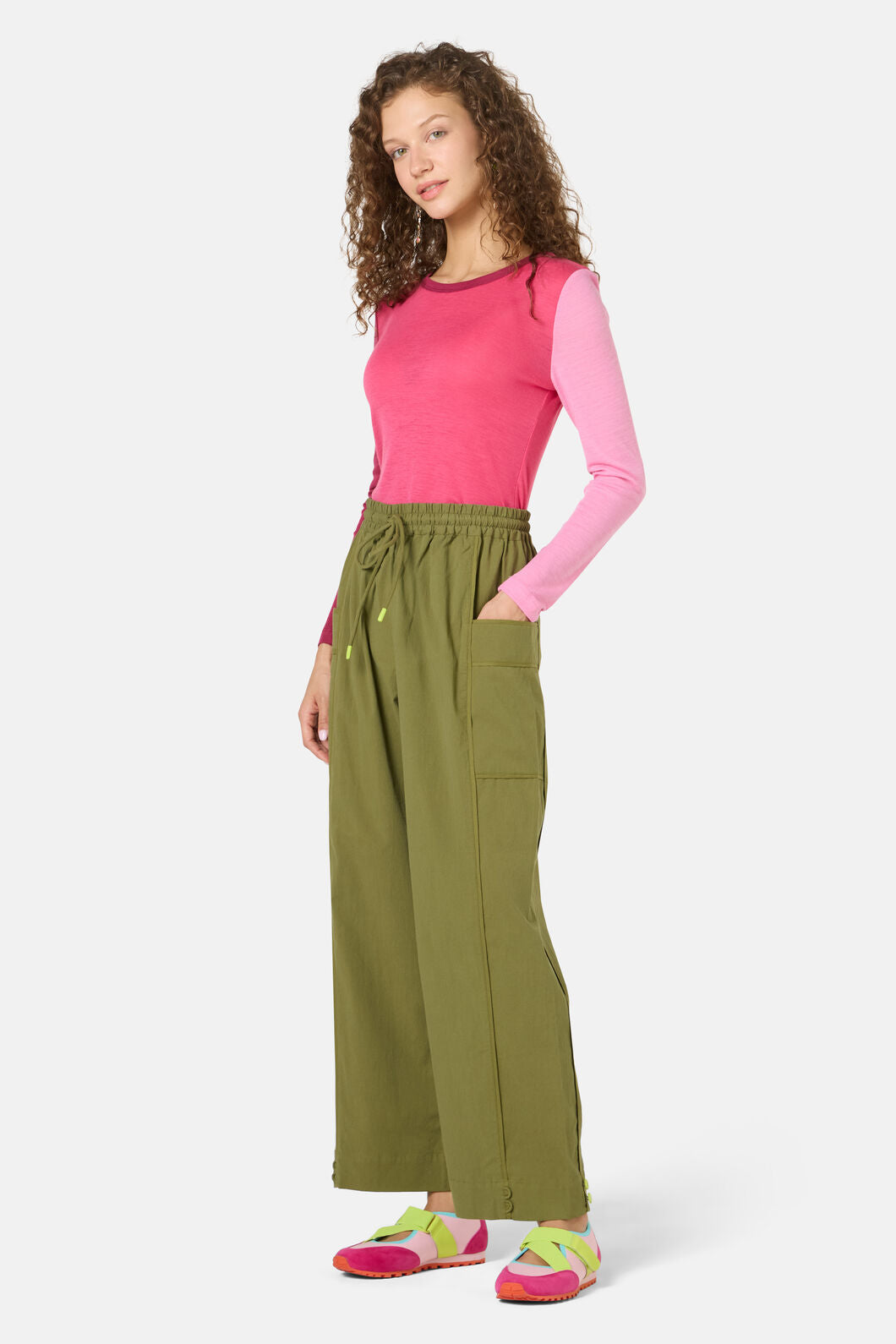 Gorman - Cargo Crinkle Hybrid Pant - khaki