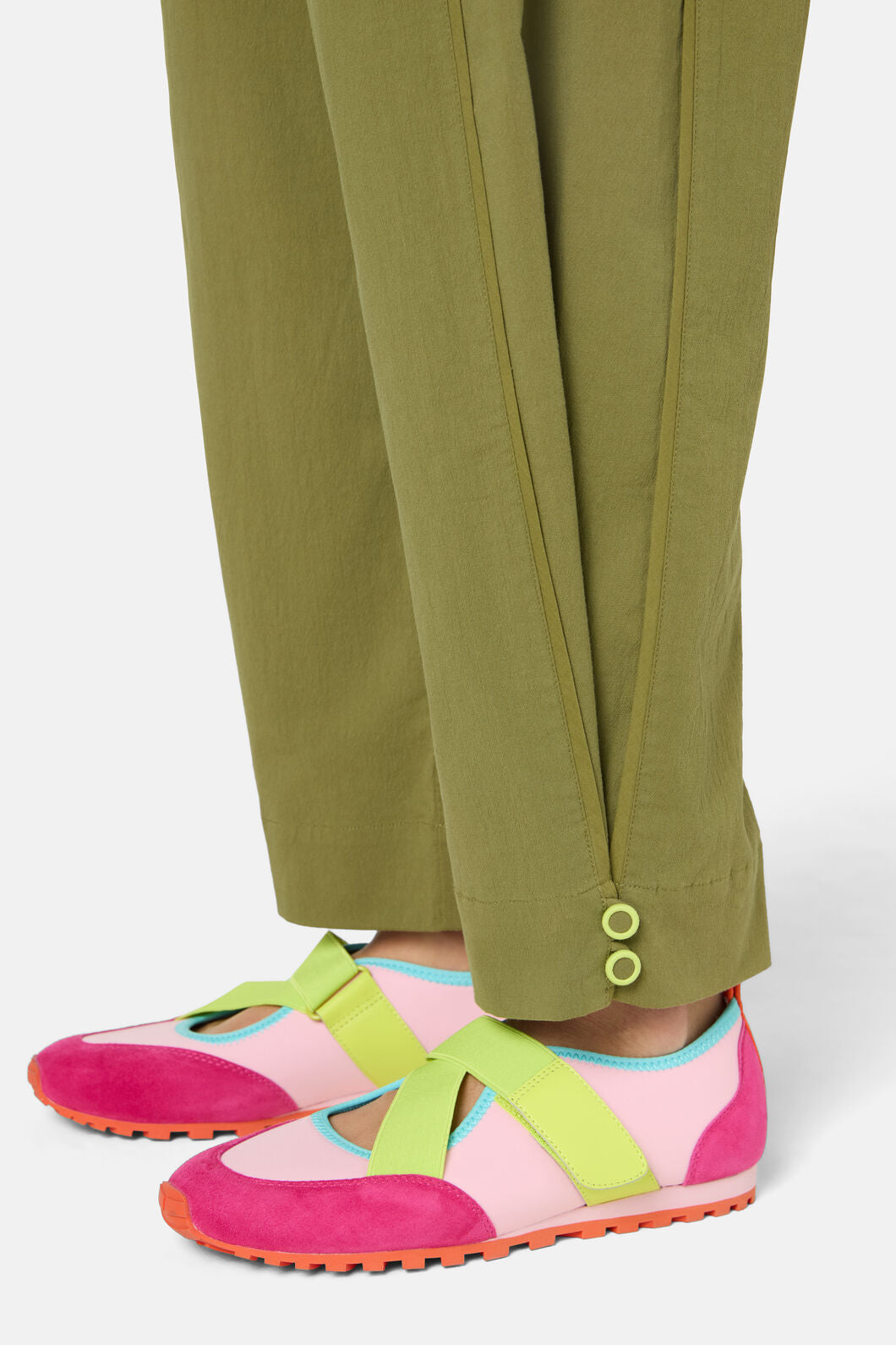 Gorman - Cargo Crinkle Hybrid Pant - khaki