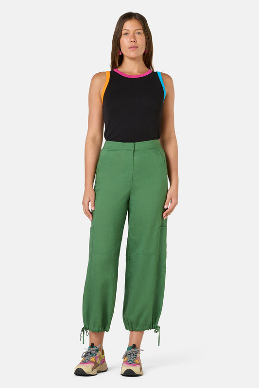 Gorman - Tailored Cargo Pants - green