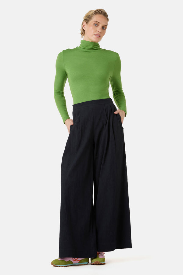 Gorman - Calliope Seersucker Skort - black