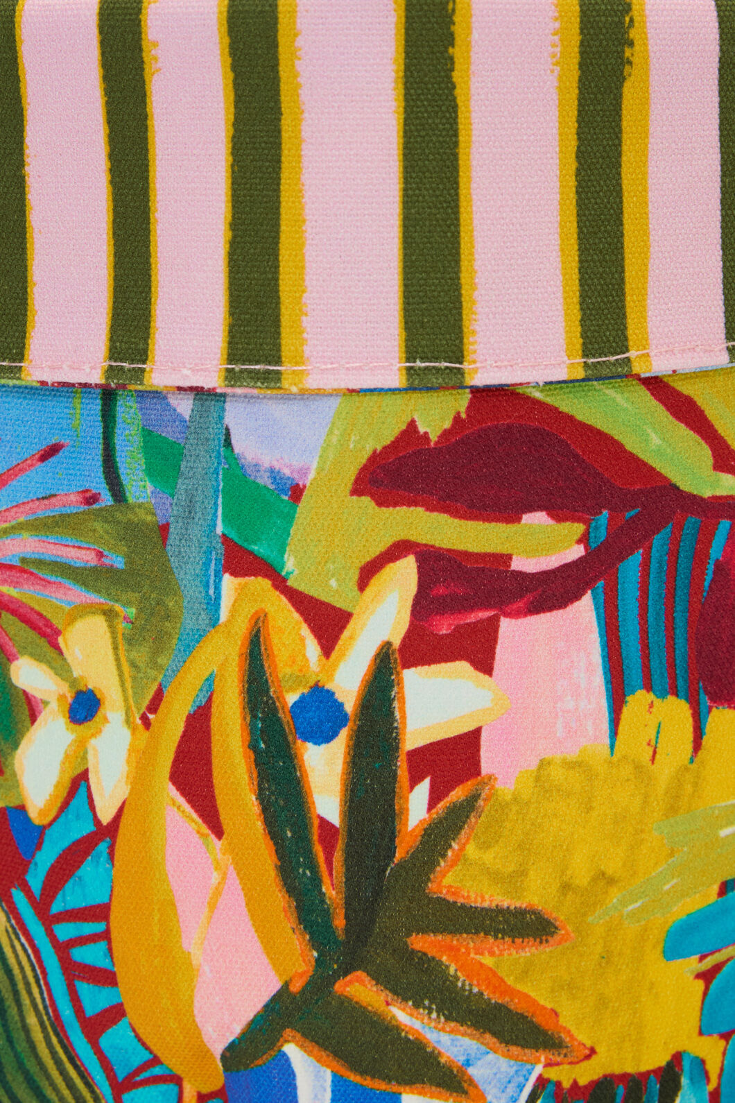 Gorman - Living Tapestry Planter Lge - print