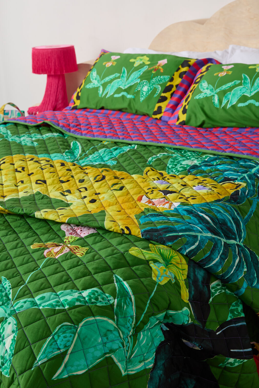 Gorman - Orchid Safari Quilted Coverlet S/D - print