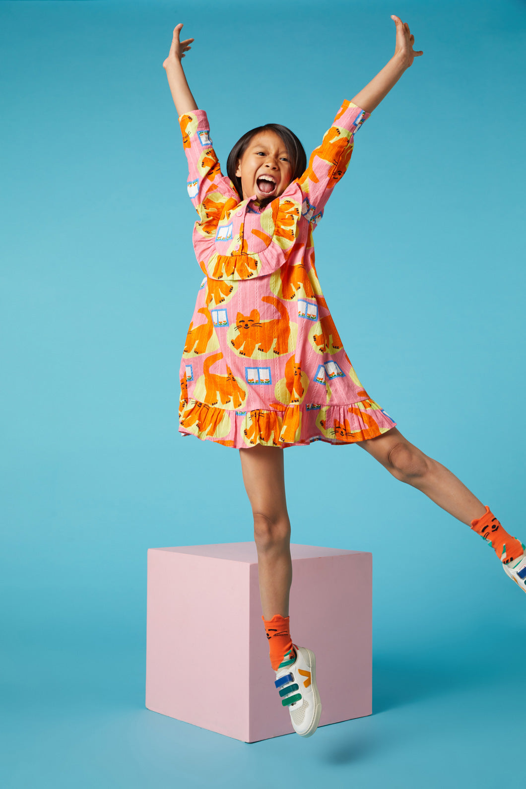 Big frill dress discount